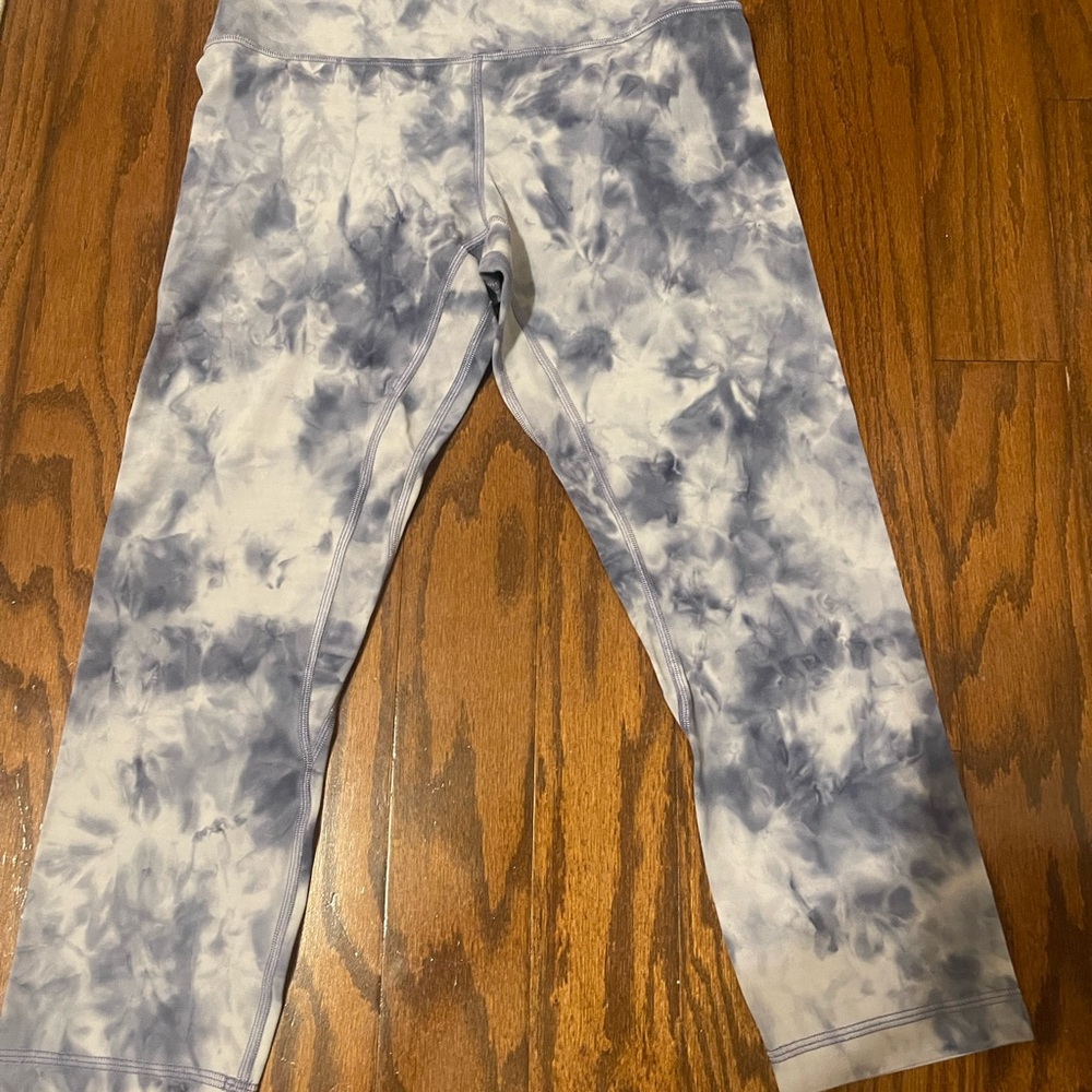 lululemon athletica light Blue Tie-Dye Crop Leggings